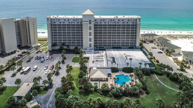 Shoreline Towers West aerial shot of the Development in Destin, Florida